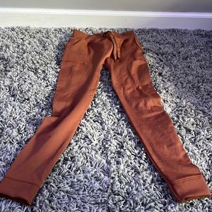 L/XL brown pants